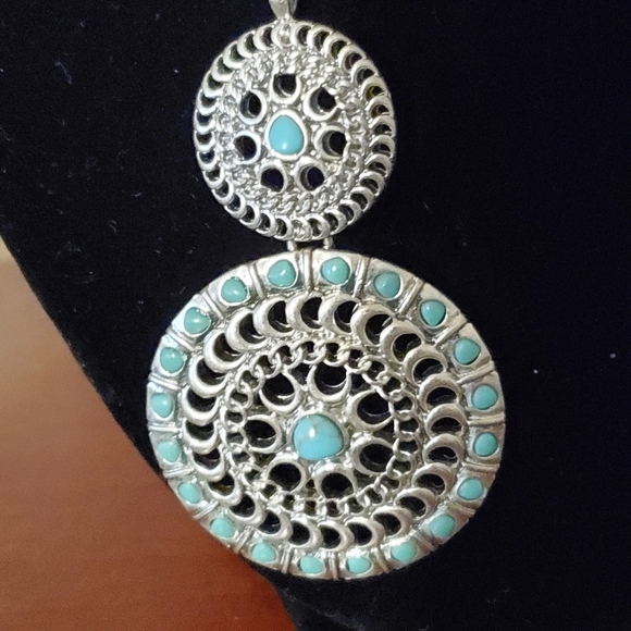 Lucky Brand Silver and Blue Pendant Necklace - Picture 2 of 3